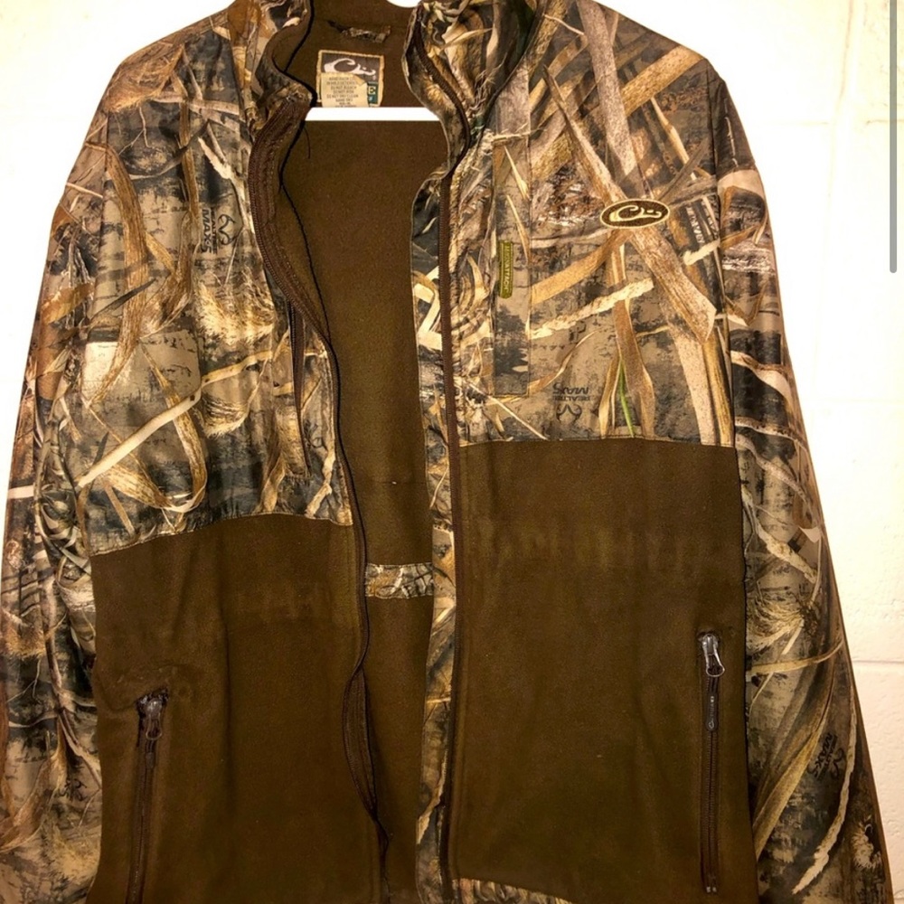 Men’s Drake Waterfowl Camouflage Zip Up Jacket with adjustable ties inside